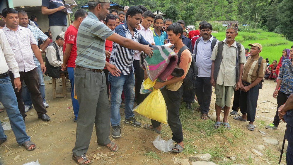 Rahata distribution by Pyuthan Rupandehi (18)