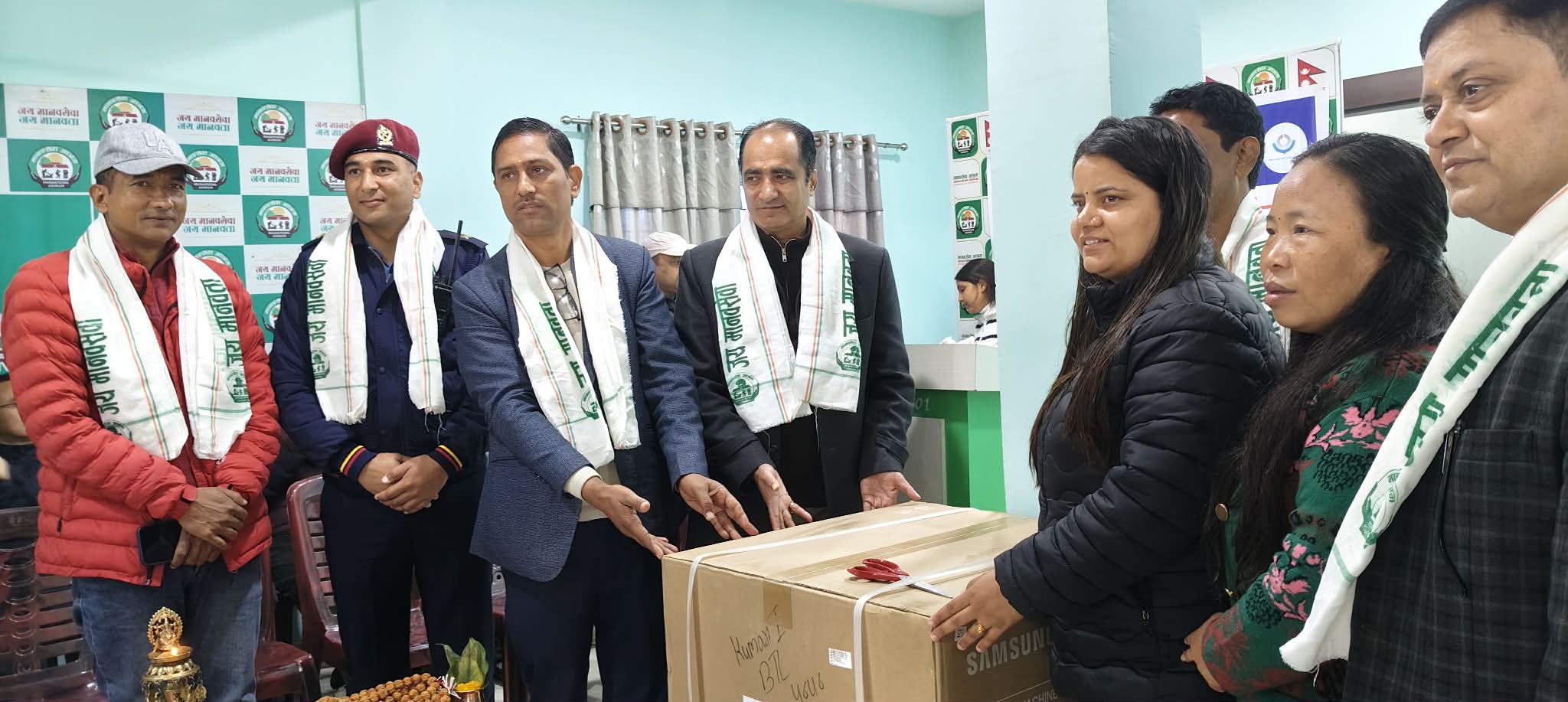 विश्व भन्सार दिवसमा मानवसेवा आश्रमलाई वासिङ मेसिन हस्तान्तरण तथा भोजन दान