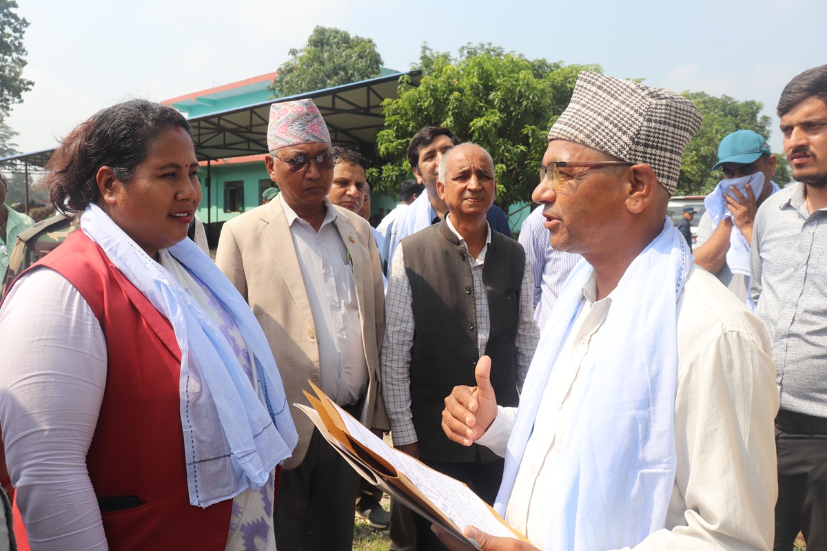 तीन जिल्लाका कृषि क्षेत्रको अनुगमनमा मन्त्री चौधरी